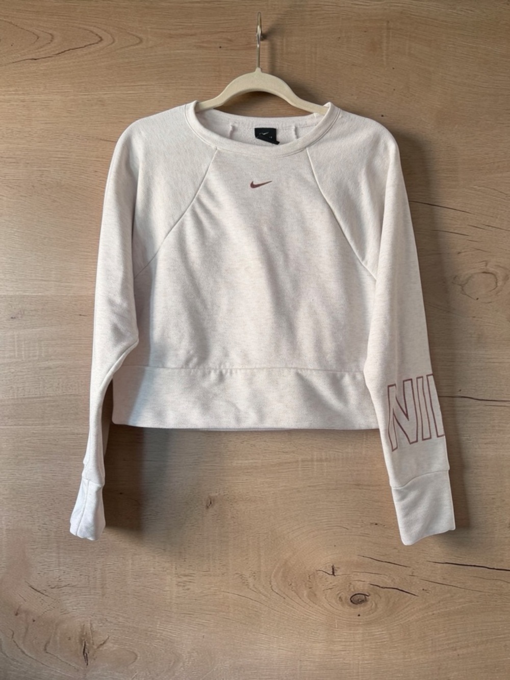Nike Women's Cropped Sweatshirt in Light Cream with Rose Swoosh
